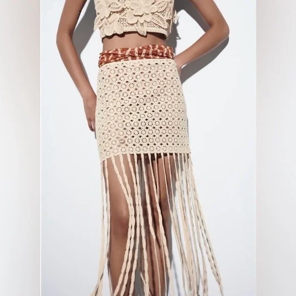 Zara Crochet Knit Fringed Skirt‎ - Picture 13 of 16